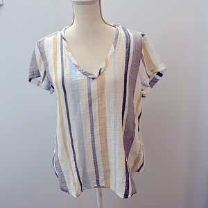 Striped Gauzy V-neck shirt size Medium